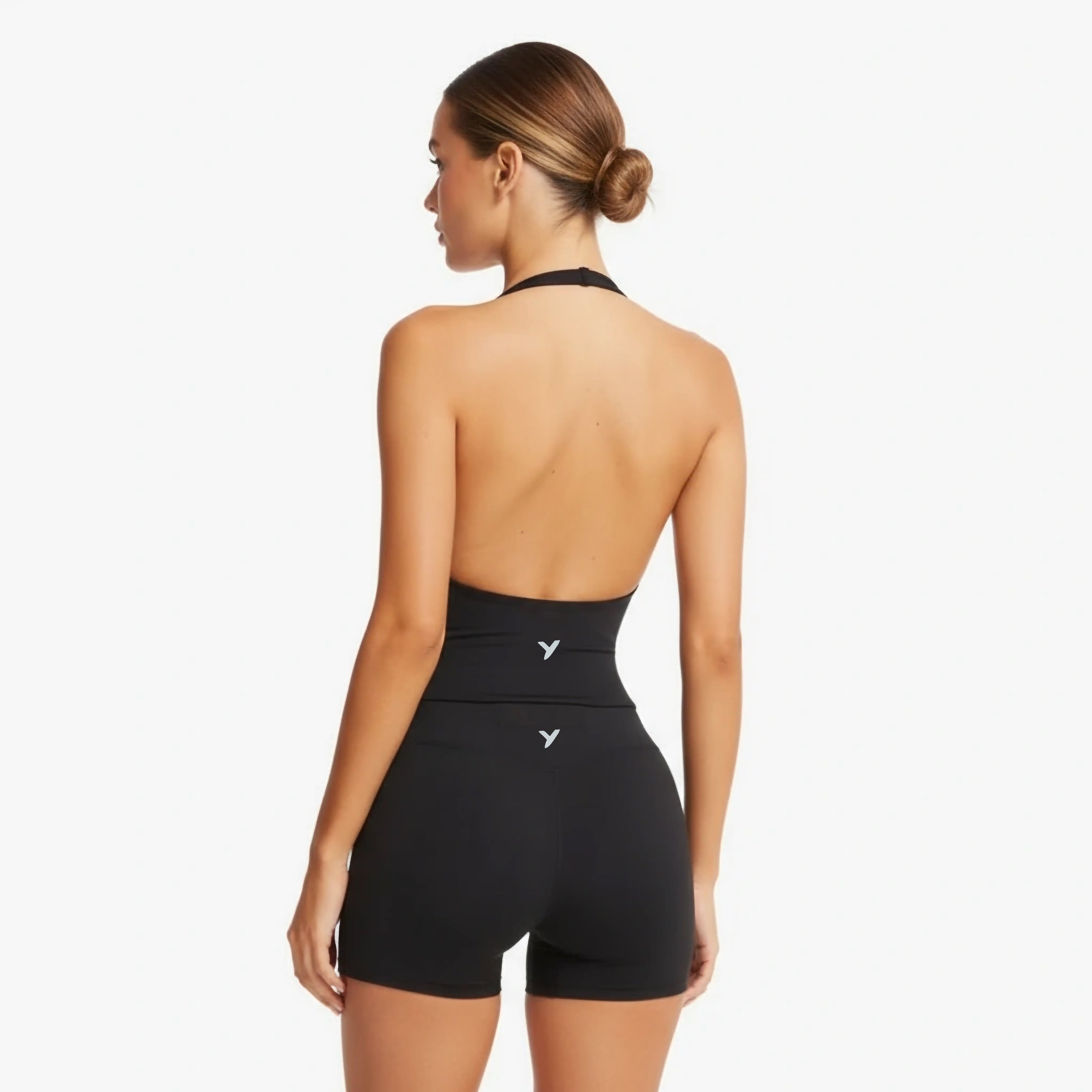 Uzume Scrunch Shorts Black